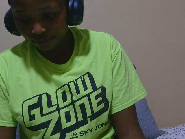 kishacali live cam on BongaCams