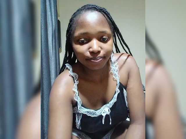kishacali live cam on BongaCams