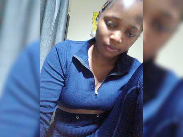 kishacali live cam on BongaCams