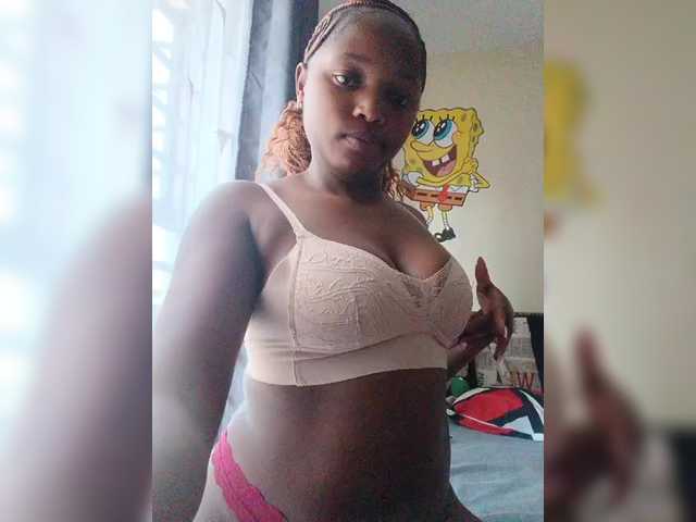 kishacali live cam on BongaCams