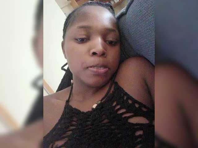 kishacali live cam on BongaCams