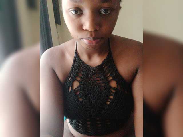 kishacali live cam on BongaCams