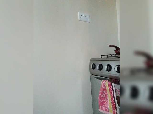 kishacali live cam on BongaCams