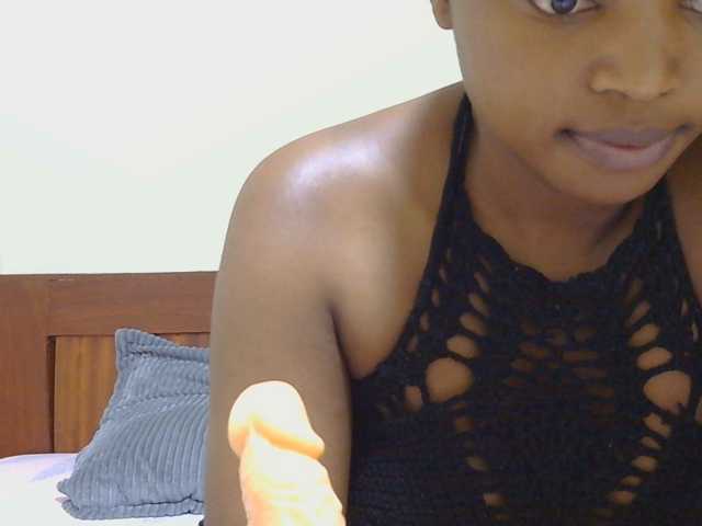 -arianapark- live cam on BongaCams