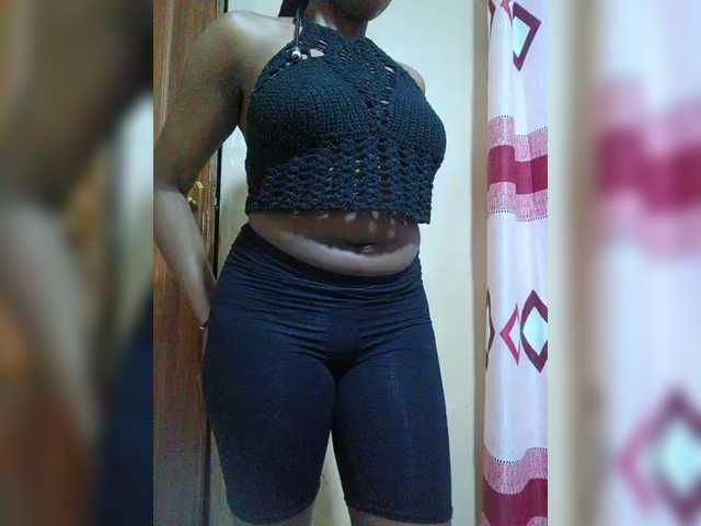 kishacali live cam on BongaCams
