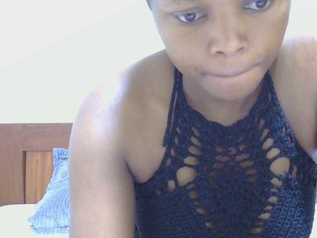 -arianapark- live cam on BongaCams