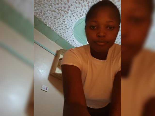 kishacali live cam on BongaCams