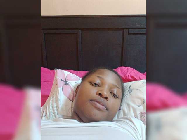 kishacali live cam on BongaCams