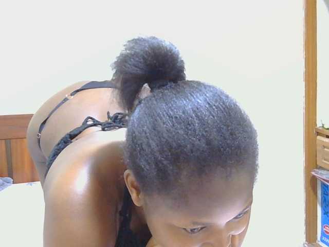 -arianapark- live cam on BongaCams