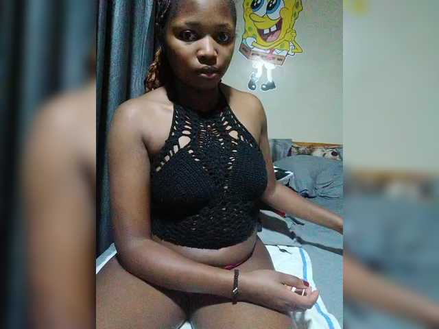 kishacali live cam on BongaCams