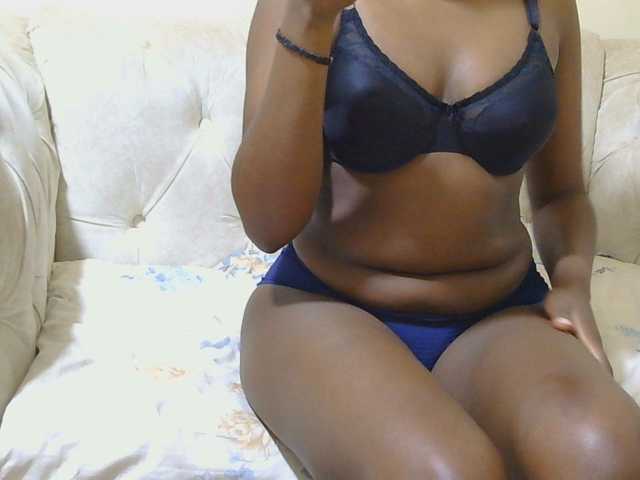 -arianapark- live cam on BongaCams