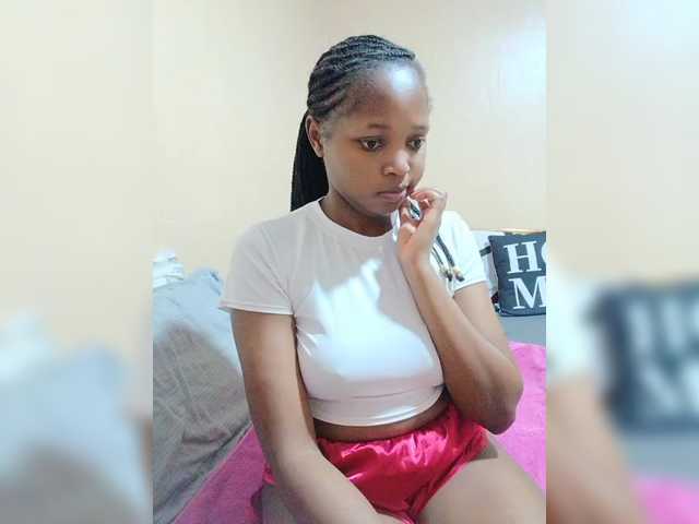 kishacali live cam on BongaCams