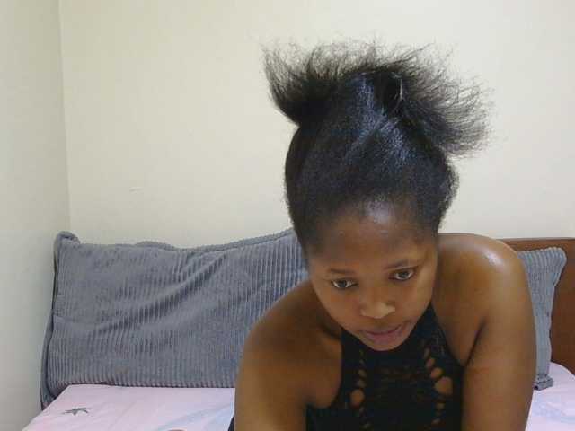 -arianapark- live cam on BongaCams