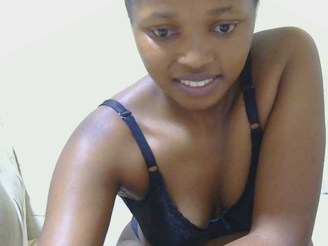 -arianapark- live cam on BongaCams