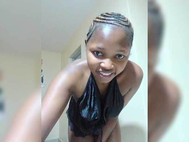 kishacali live cam on BongaCams