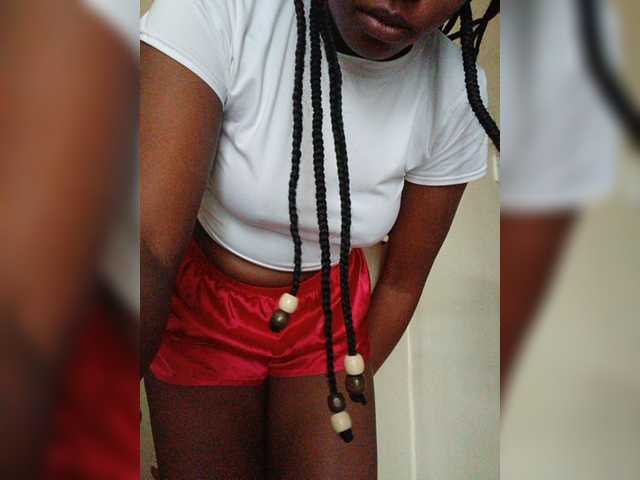 kishacali live cam on BongaCams