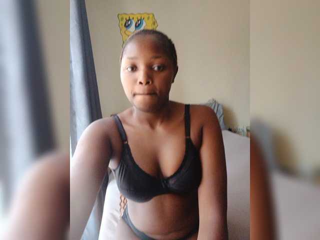 kishacali live cam on BongaCams