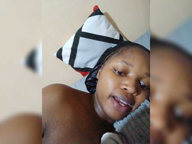 kishacali live cam on BongaCams