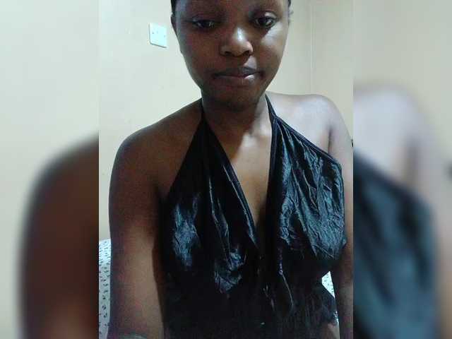 kishacali live cam on BongaCams