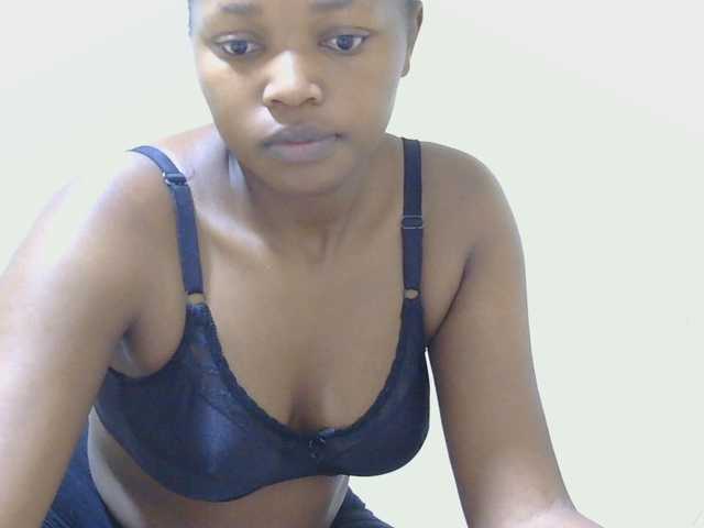 -arianapark- live cam on BongaCams