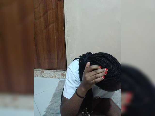 kishacali live cam on BongaCams