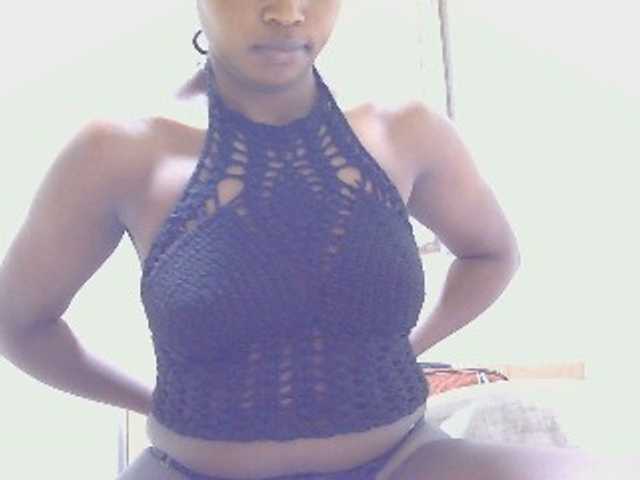 -arianapark- live cam on BongaCams