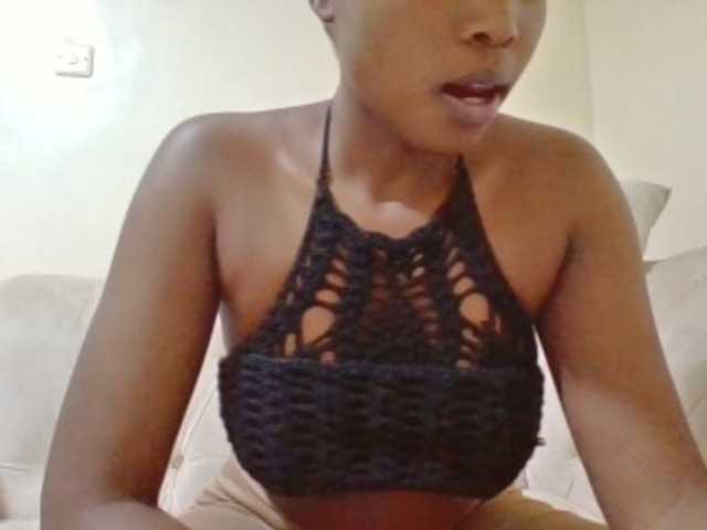 -arianapark- live cam on BongaCams