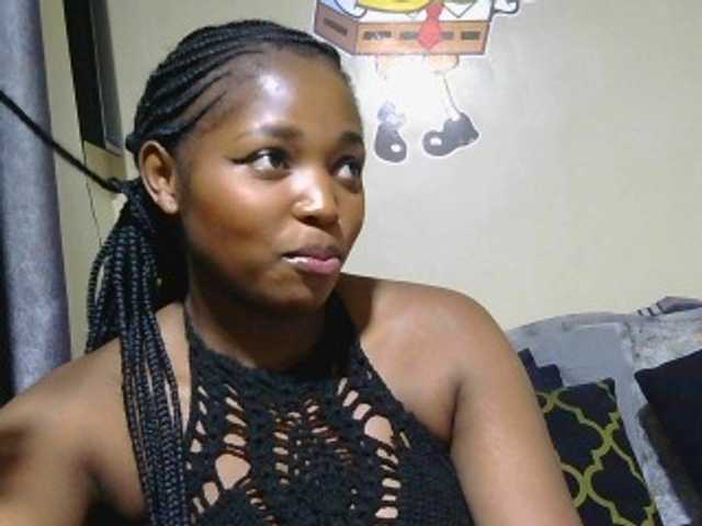 kishacali live cam on BongaCams