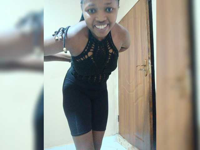 kishacali live cam on BongaCams