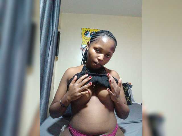 kishacali live cam on BongaCams