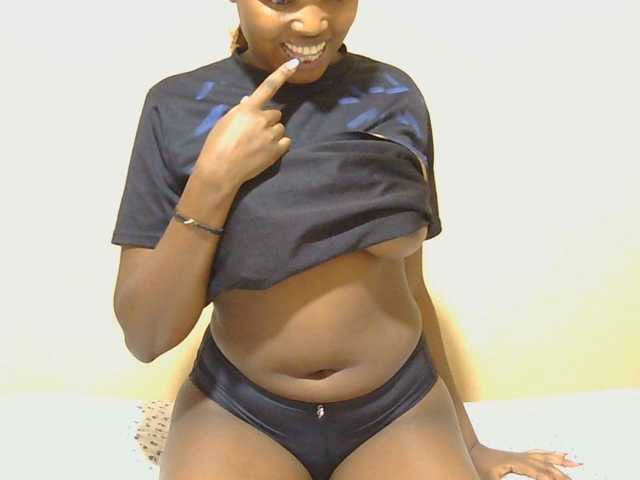 -arianapark- live cam on BongaCams