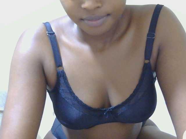 -arianapark- live cam on BongaCams