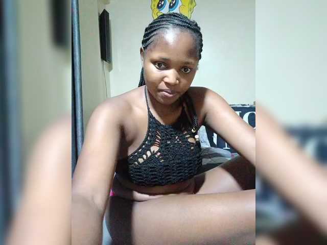 kishacali live cam on BongaCams