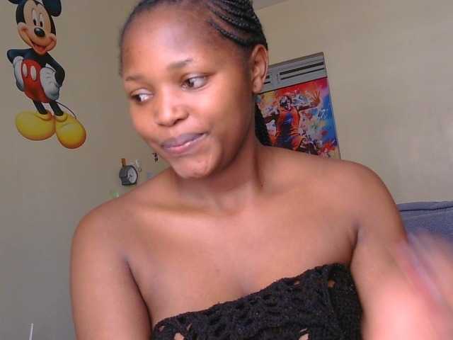kishacali live cam on BongaCams