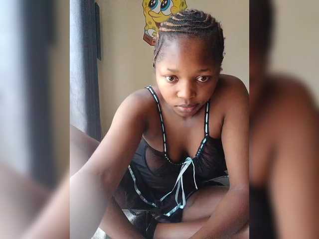 kishacali live cam on BongaCams