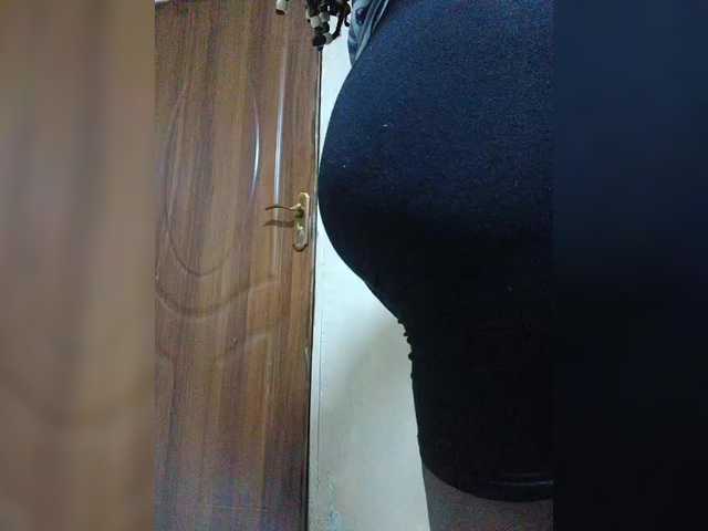 kishacali live cam on BongaCams