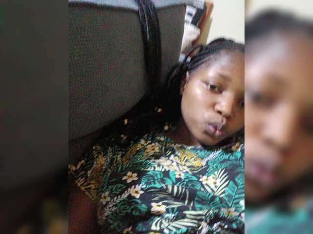 kishacali live cam on BongaCams
