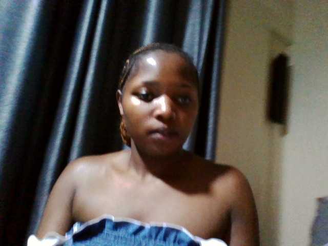kishacali live cam on BongaCams
