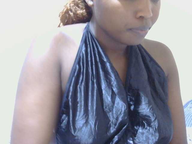 kishacali live cam on BongaCams