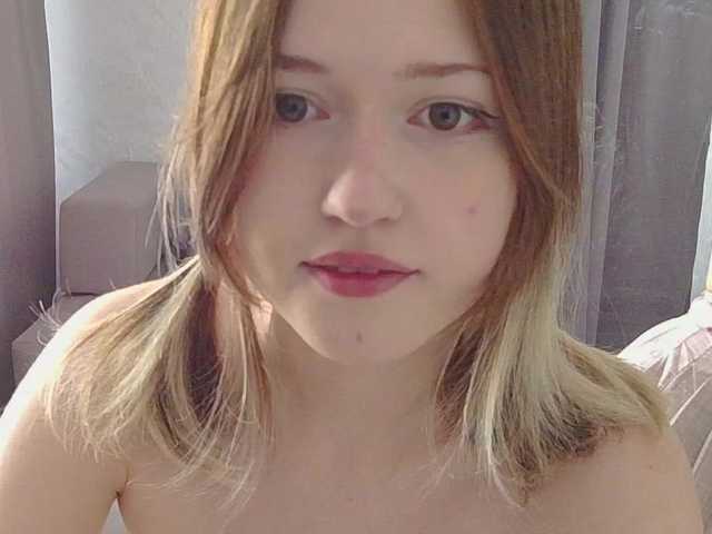 BelovedMary live webcam show