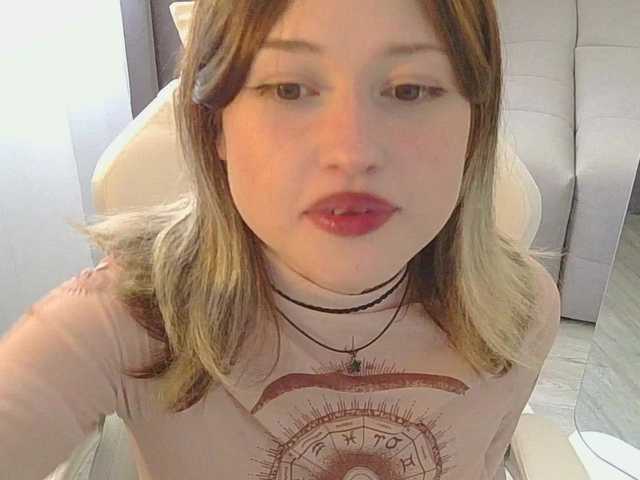 BelovedMary live cam on BongaCams