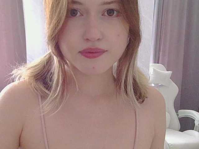 BelovedMary live webcam show