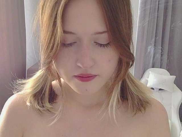 BelovedMary live webcam show
