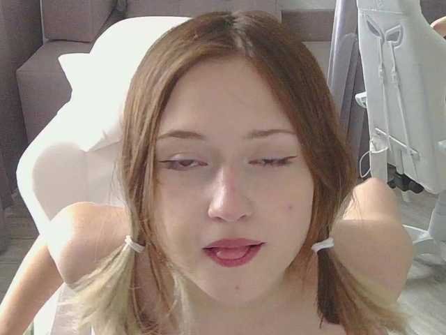 BelovedMary live webcam show