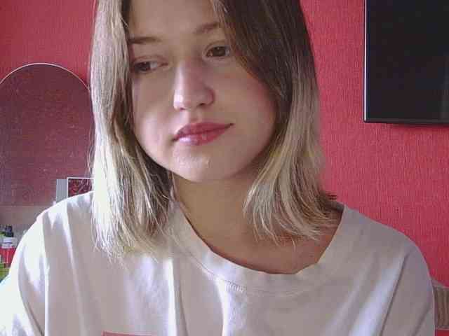 BelovedMary Live Webcam on BongaCams