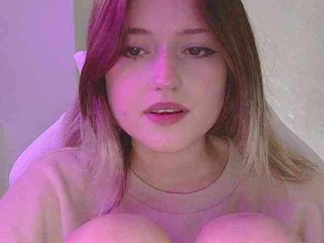 BelovedMary Live Webcam on BongaCams