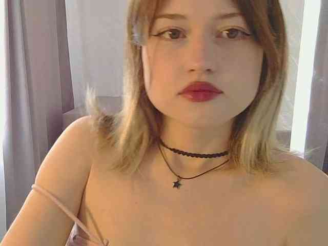 BelovedMary webcam