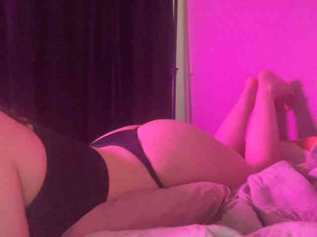 anyzzaa webcam