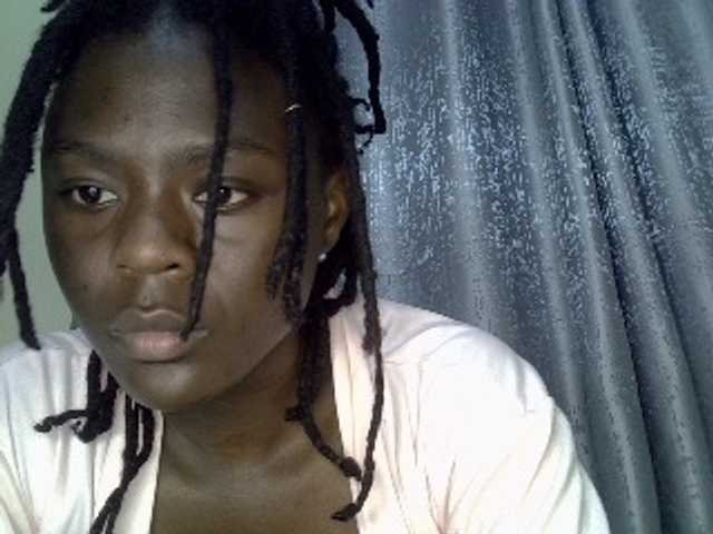 Blackdiva-11 live cam on BongaCams