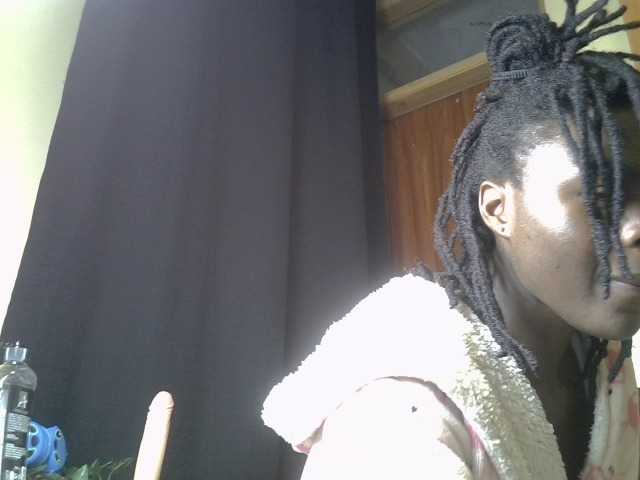 Blackdiva-11 live cam on BongaCams